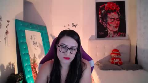 Esmeralda online show from September 28, 7:19 pm