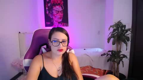 Esmeralda online show from January 31, 8:07 pm