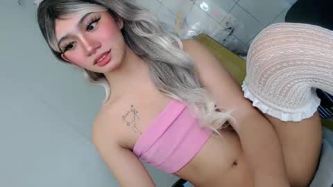 esmeralda28x online show from June 20, 10:45 pm