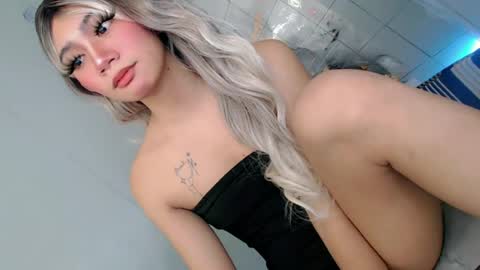 esmeralda28x online show from June 22, 11:57 pm