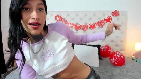 esmeralda  online show from February 15, 3:17 pm