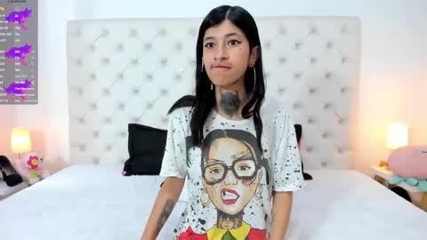 esmeralda  online show from March 9, 2:54 pm