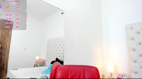 esmeralda  online show from November 22, 6:07 pm