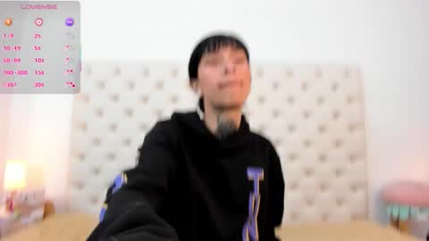 esmeralda  online show from December 5, 3:30 pm