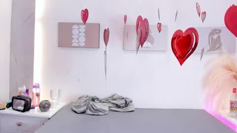 esmeralda online show from February 15, 7:51 am