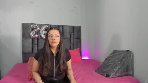 Perla online show from March 24, 7:24 am