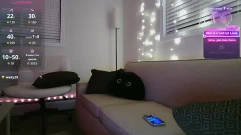 axe online show from April 8, 5:40 am