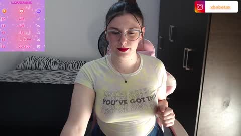 Snapshot of espagamer5 chatting on December 19, 6:34 pm Xbebetax online show from December 19, 6:34 pm