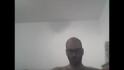 especially871850 online show from April 21, 9:26 am