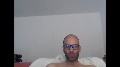especially871850 online show from May 3, 11:38 am