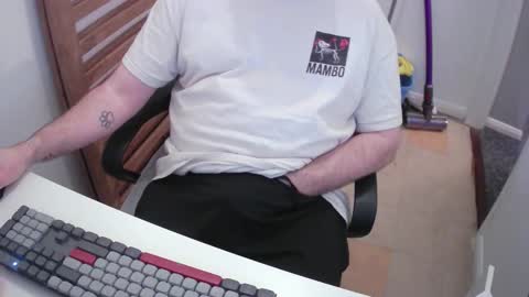 Morph online show from February 19, 9:22 pm