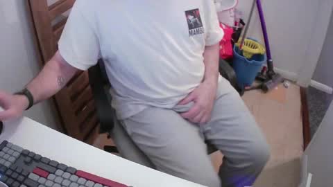 Morph online show from April 14, 7:53 pm