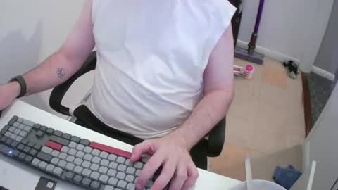 Snapshot of essex_wild chatting on July 17, 8:14 pm Morph online show from July 17, 8:14 pm