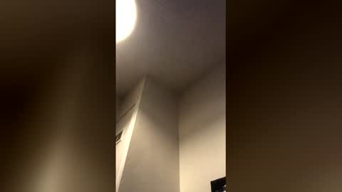 essexguy36_ online show from February 24, 3:15 am