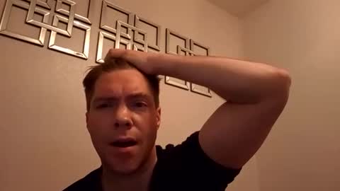 Snapshot of essexlad2022 chatting on April 7, 1:39 am essexlad2022 online show from April 7, 1:39 am