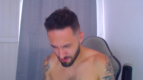 esteban online show from December 19, 6:45 pm