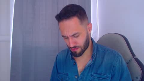 esteban online show from December 20, 6:02 pm