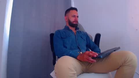 esteban online show from January 30, 5:17 pm