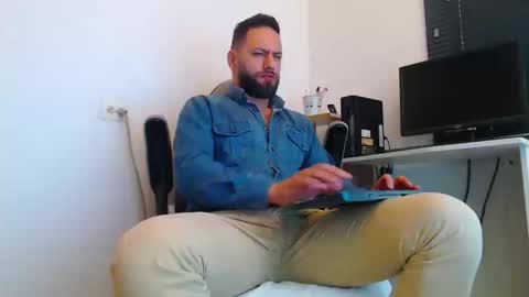 esteban online show from March 20, 2:00 pm