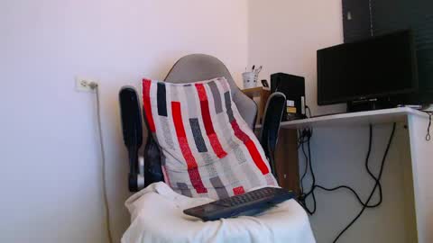 esteban online show from April 19, 4:28 pm