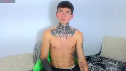 Esteban independent model online show from July 11, 11:50 pm
