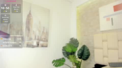 estefany online show from February 17, 2:37 pm