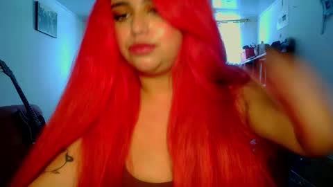 Estefania online show from May 6, 6:57 pm