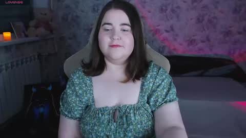estelle_hicks online show from May 28, 7:11 pm