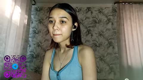 Snapshot of estellekirbo chatting on March 15, 1:06 pm estellekirbo online show from March 15, 1:06 pm