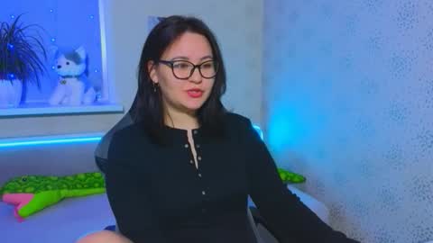 EsterPlayful online show from November 29, 8:50 am