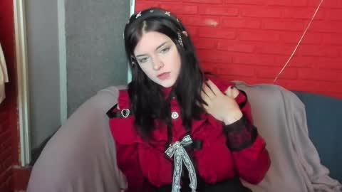 Ester  online show from April 10, 3:50 pm