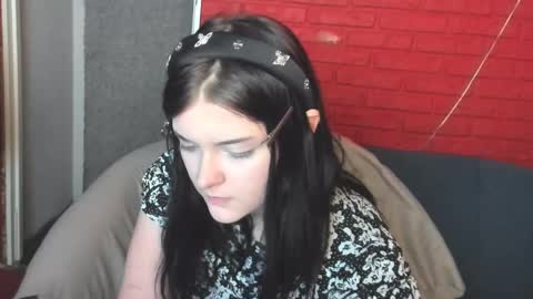 Ester  online show from April 11, 3:49 pm