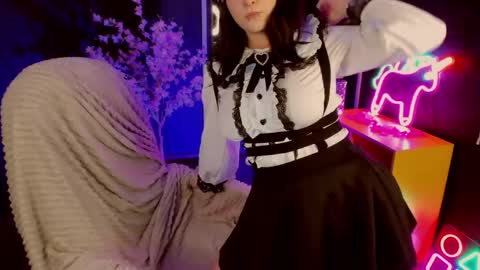 Ester  online show from April 29, 4:22 pm