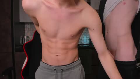 LOUIS online show from March 27, 7:02 pm