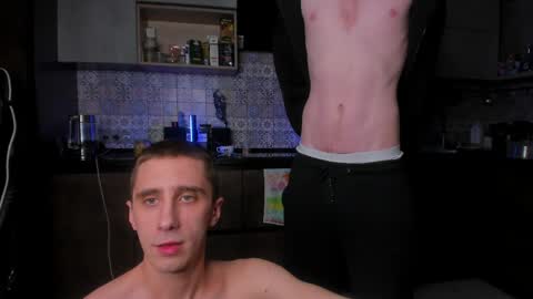 LOUIS online show from April 8, 1:16 am