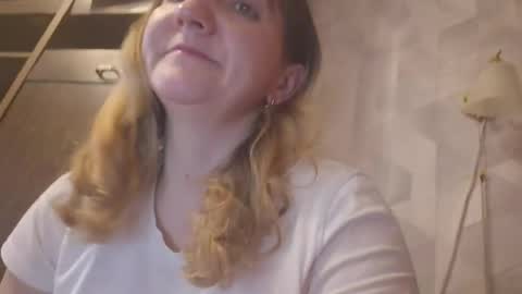 Snapshot of estrellawalters chatting on April 28, 10:09 am estrellawalters online show from April 28, 10:09 am