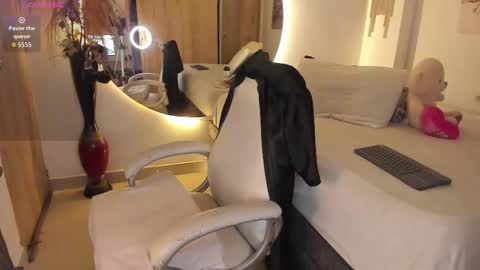 AmberDisny online show from January 15, 7:28 pm