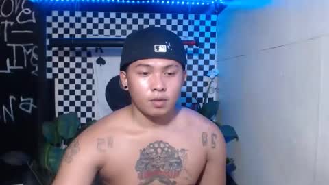 im esward tynn online show from November 17, 6:52 am