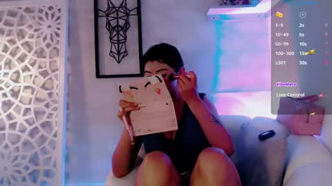 Moon online show from July 31, 11:09 am