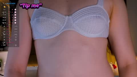 Snapshot of ethaldwinell chatting on December 22, 11:11 am Diana online show from December 22, 11:11 am