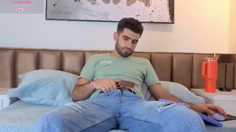 Ethan online show from June 25, 7:07 pm