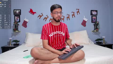 ADAM TAYLOR  ETHAN CAMBAL INDEPENDENT MODELS online show from December 13, 9:09 pm