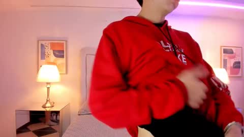 ethan and ava online show from January 26, 1:36 pm