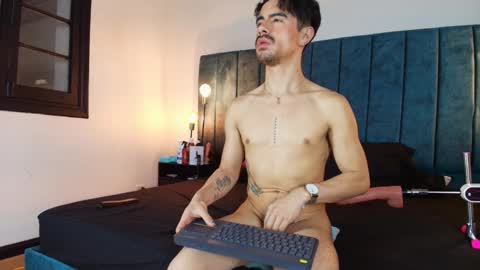 ethan  online show from March 13, 5:03 am