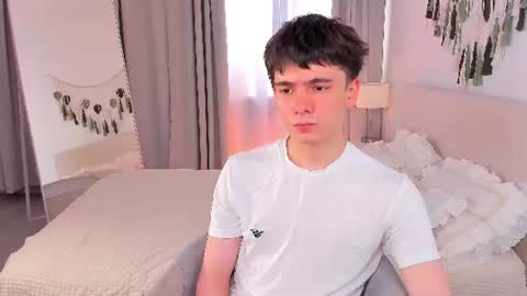 Ethan online show from July 13, 10:51 am