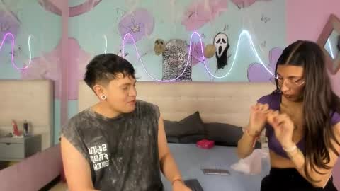 Snapshot of ethan_n_abby chatting on October 17, 7:38 pm Ethan N Abby online show from October 17, 7:38 pm