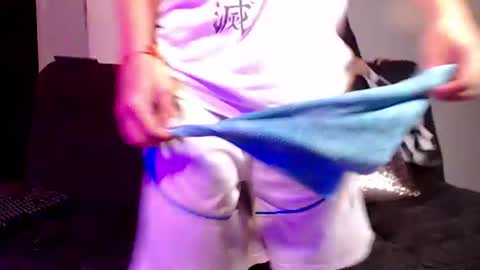 Snapshot of ethan_noir chatting on July 9, 3:10 am Ethan Noir online show from July 9, 3:10 am