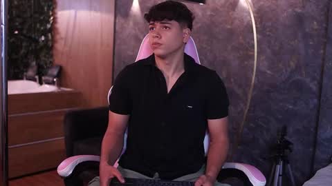 Snapshot of ethan_occonor chatting on January 7, 12:07 pm ethan_occonor online show from January 7, 12:07 pm