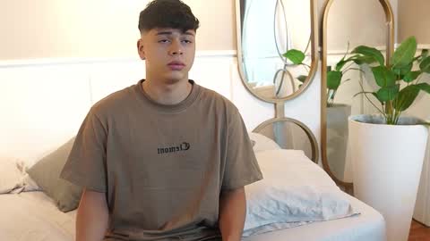 Snapshot of ethan_occonor chatting on January 10, 11:23 am ethan_occonor online show from January 10, 11:23 am