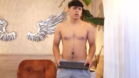 Snapshot of ethan_occonor chatting on February 14, 12:35 pm ethan_occonor online show from February 14, 12:35 pm